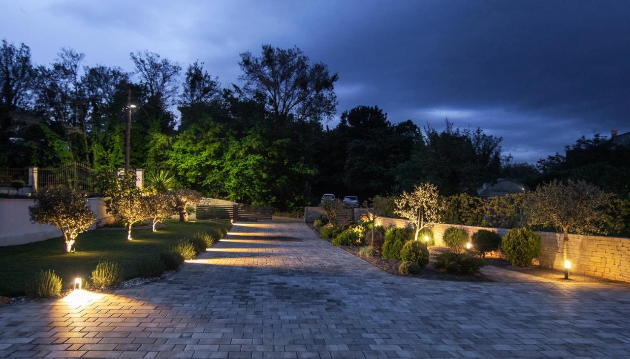 Villa Caprice - Krk Milohnici Exterior foto