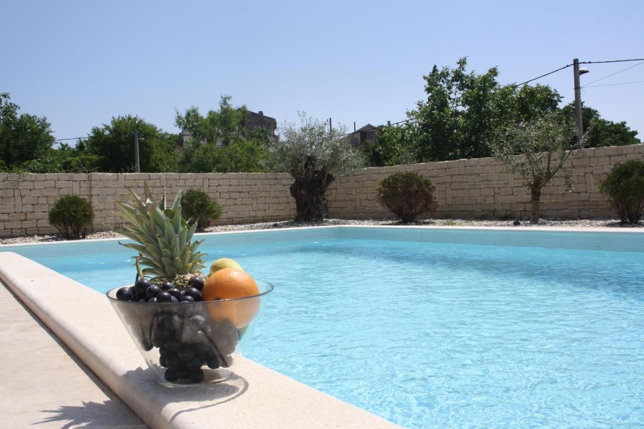 Villa Caprice - Krk Milohnici Exterior foto